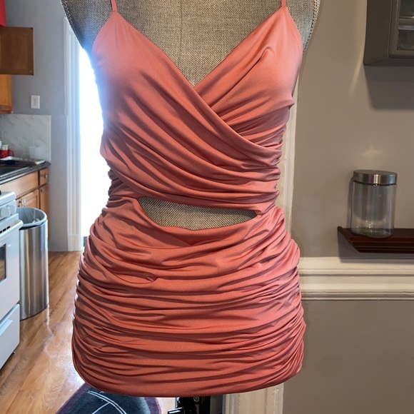 Salmon Ruched Mini - Picture 2 of 6
